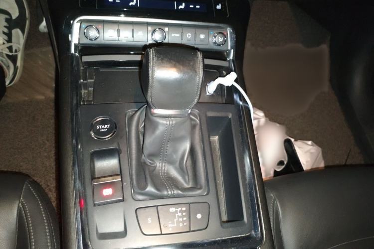 Used Citroen C6 2017 380THP Luxury Version Gear Lever