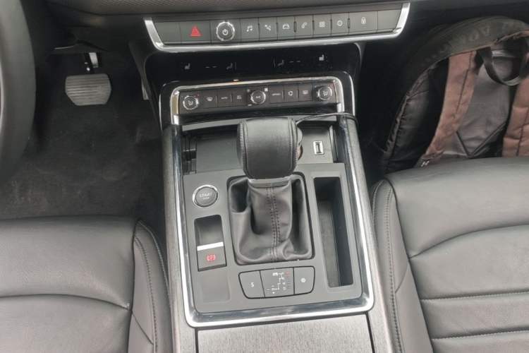 Used Citroen C6 2017 350THP Luxury Model Gear Lever