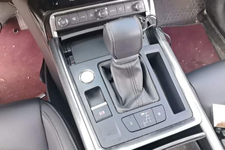 Used Citroen C6 2017 380THP Prestige Model Gear Lever