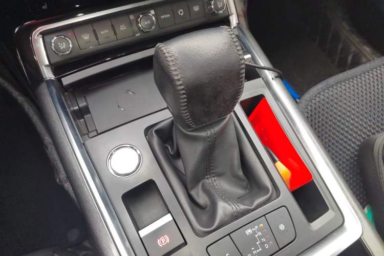 Used Citroen C6 2017 380THP Prestige Model Gear Lever