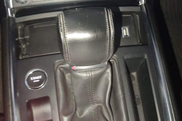 Used Citroen C6 2017 350THP Luxury Model Gear Lever