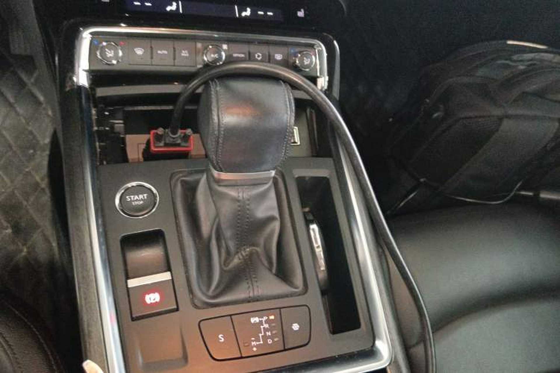 Used Citroen C6 2017 380THP Luxury Version Gear Lever