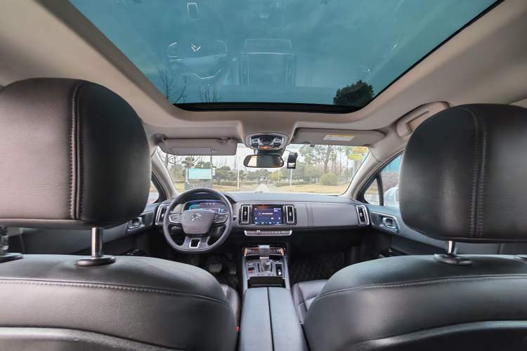 Used Citroen C6 2017 380THP Luxury Version Headliner