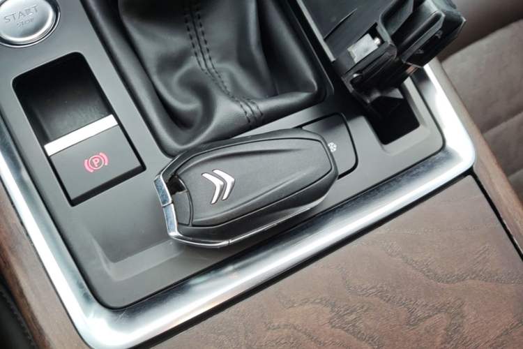 Used Citroen C6 2017 380THP Flagship Edition Interior 1