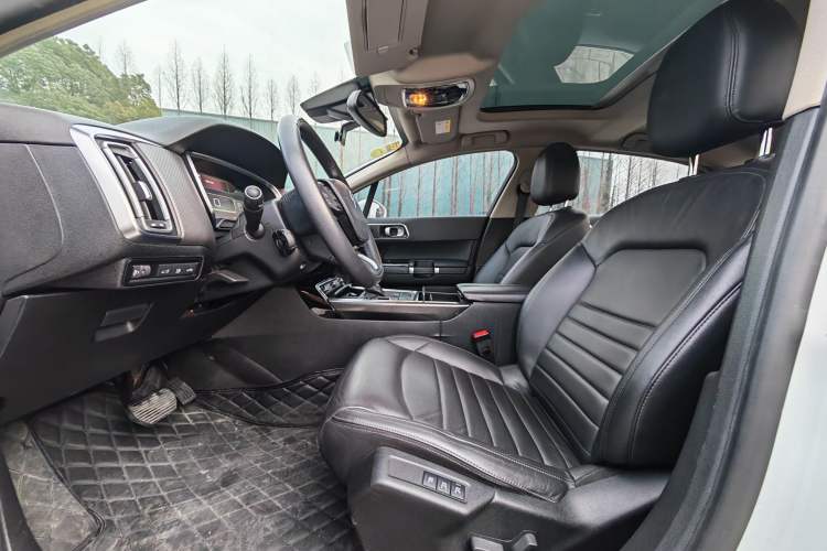 Used Citroen C6 2017 380THP Luxury Version Interior 2
