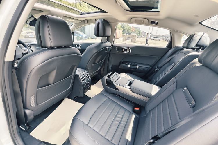 Used Citroen C6 2017 380THP Prestige Model Interior 3