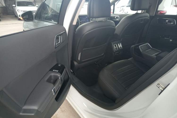 Used Citroen C6 2017 380THP Prestige Model Interior 4