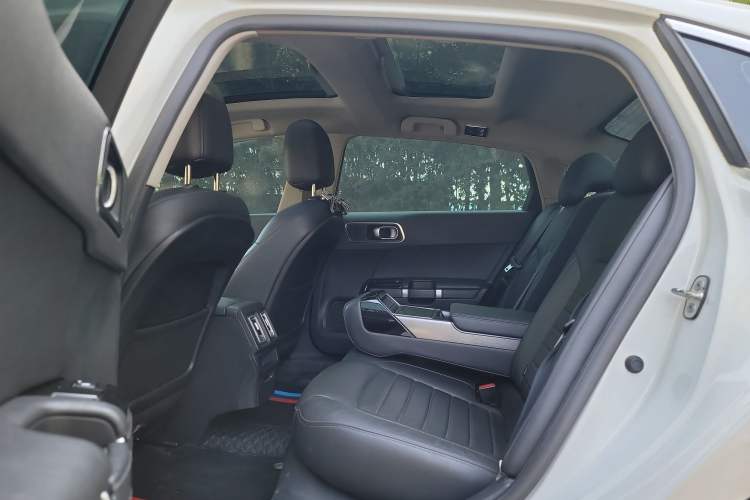 Used Citroen C6 2017 350THP Luxury Model Interior 5