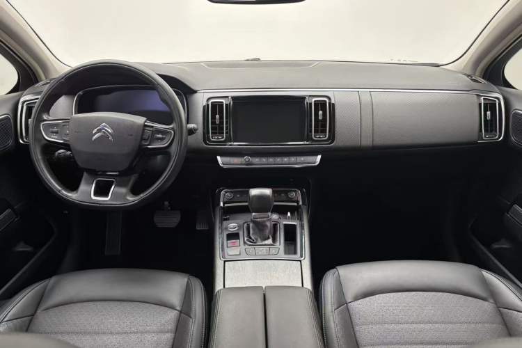 Used Citroen C6 2017 380THP Prestige Model Interior 5