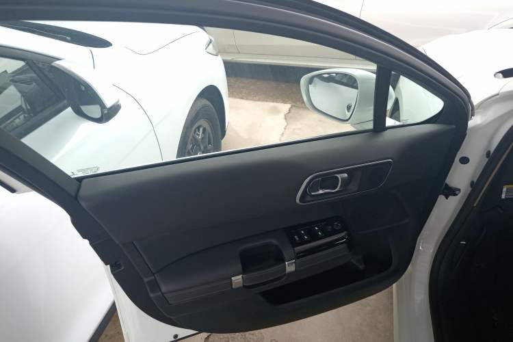 Used Citroen C6 2017 380THP Prestige Model Interior 7
