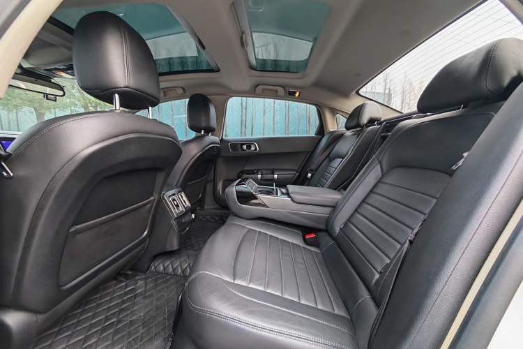 Used Citroen C6 2017 380THP Luxury Version Interior 7