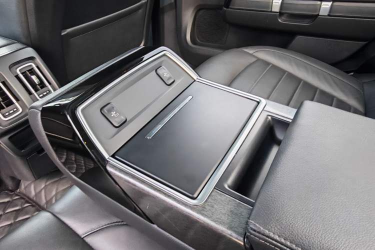 Used Citroen C6 2017 380THP Luxury Version Interior 8
