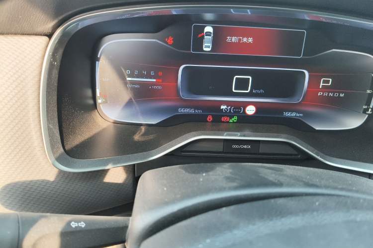 Used Citroen C6 2017 380THP Prestige Model Odometer Close Up