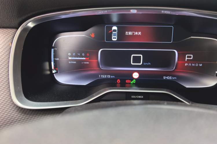 Used Citroen C6 2017 380THP Prestige Model Odometer Close Up