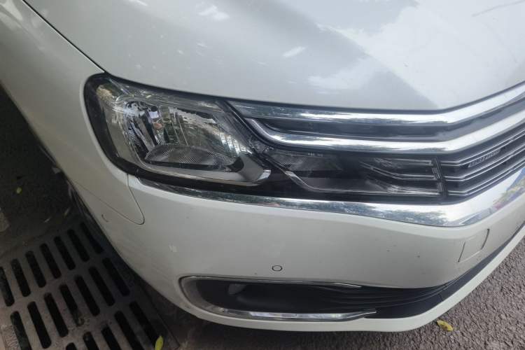 Used Citroen C6 2017 350THP Luxury Model Right Front Headlight
