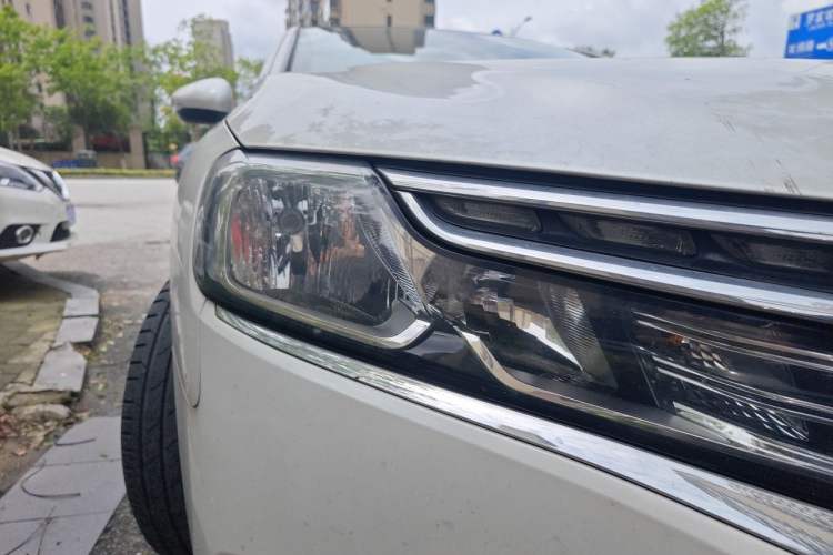 Used Citroen C6 2017 Revised Version 380THP Prestige Nappa Edition Right Front Headlight