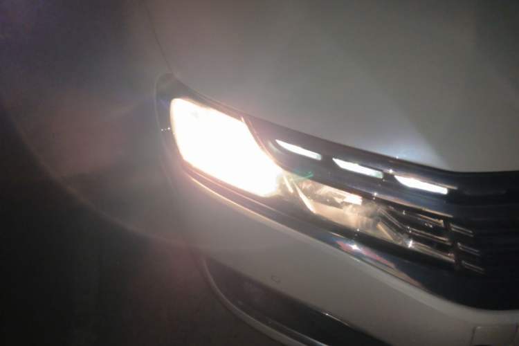Used Citroen C6 2017 380THP Luxury Version Right Front Headlight