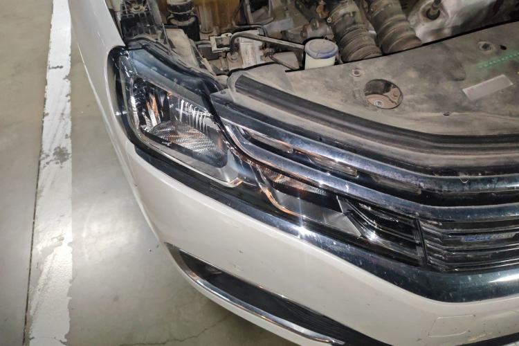 Used Citroen C6 2017 350THP Luxury Model Right Front Headlight