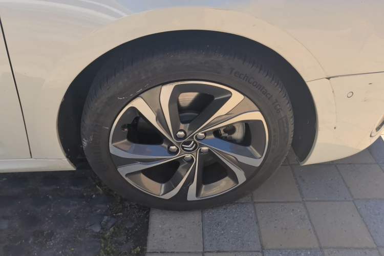 Used Citroen C6 2017 380THP Prestige Model Right Front Wheel Hub
