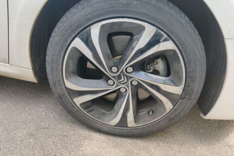 Used Citroen C6 2017 380THP Prestige Model Right Front Wheel Hub