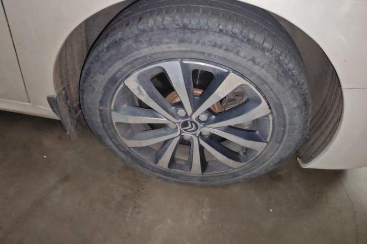 Used Citroen C6 2017 350THP Luxury Model Right Front Wheel Hub