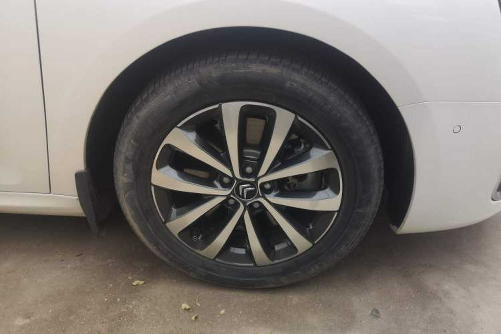 Used Citroen C6 2017 Revised Version 380THP Luxury Edition Right Front Wheel Hub