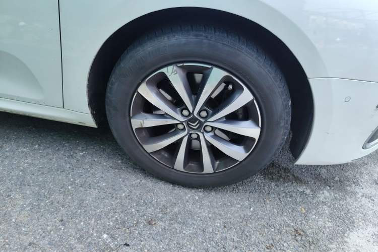 Used Citroen C6 2017 350THP Luxury Model Right Front Wheel Hub