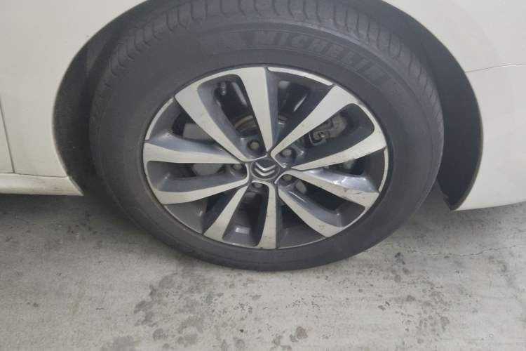 Used Citroen C6 2017 350THP Luxury Model Right Front Wheel Hub