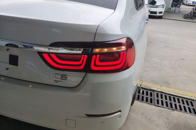 Used Citroen C6 2017 380THP Flagship Edition Right Rear Taillight