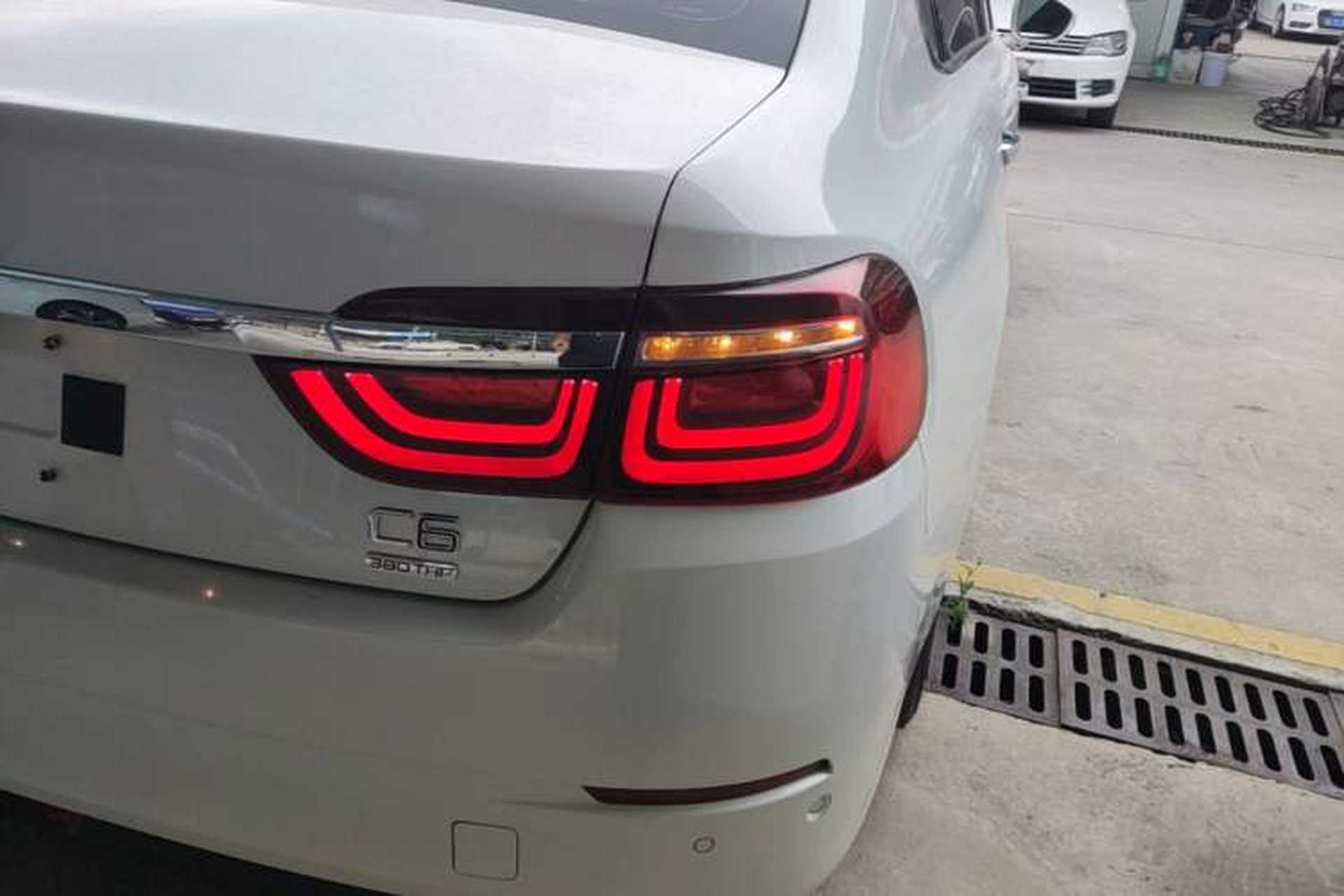 Used Citroen C6 2017 380THP Flagship Edition Right Rear Taillight