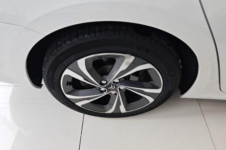 Used Citroen C6 2017 380THP Prestige Model Right Rear Wheel Hub