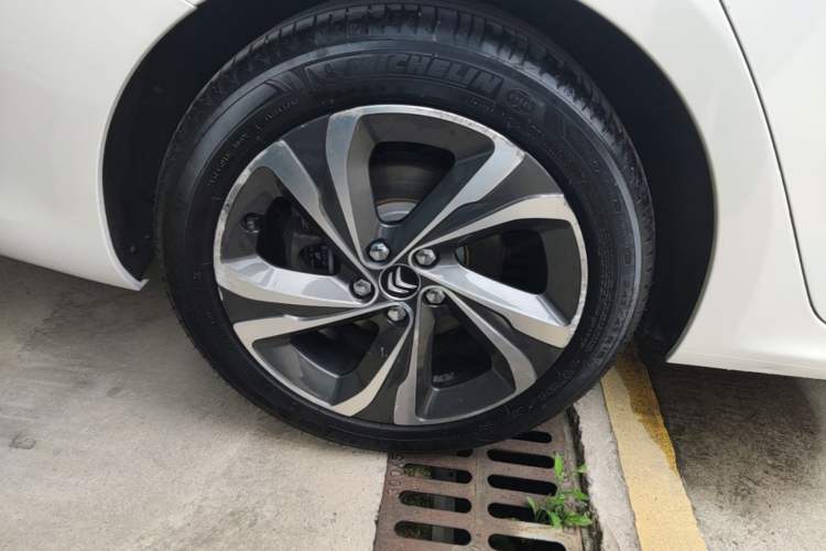 Used Citroen C6 2017 380THP Flagship Edition Right Rear Wheel Hub
