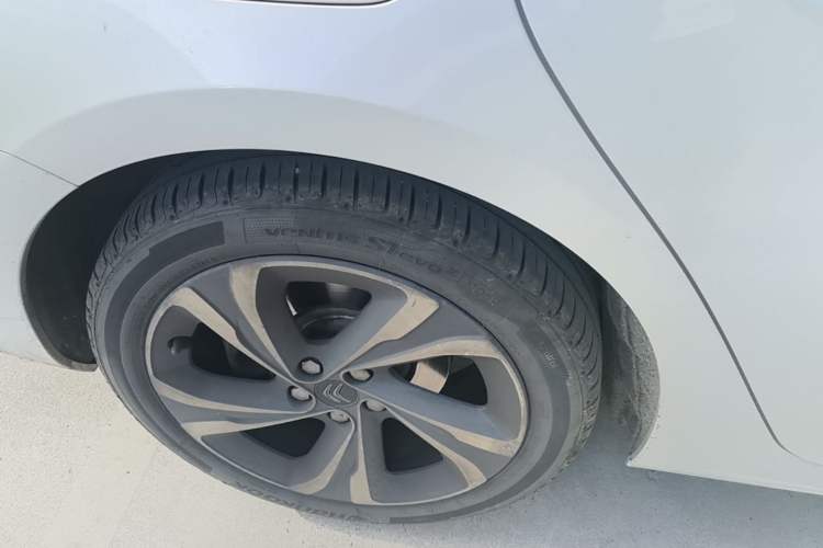 Used Citroen C6 2017 380THP Prestige Model Right Rear Wheel Hub