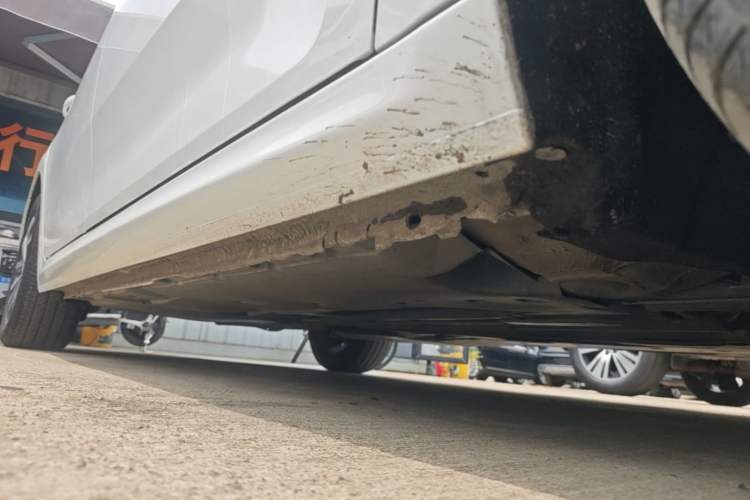 Used Citroen C6 2017 350THP Luxury Model Right Side Sill