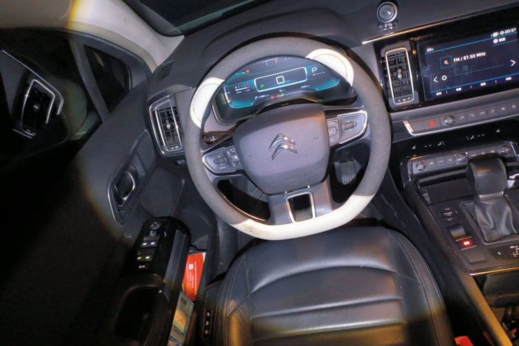 Used Citroen C6 2017 380THP Luxury Version Steering Wheel