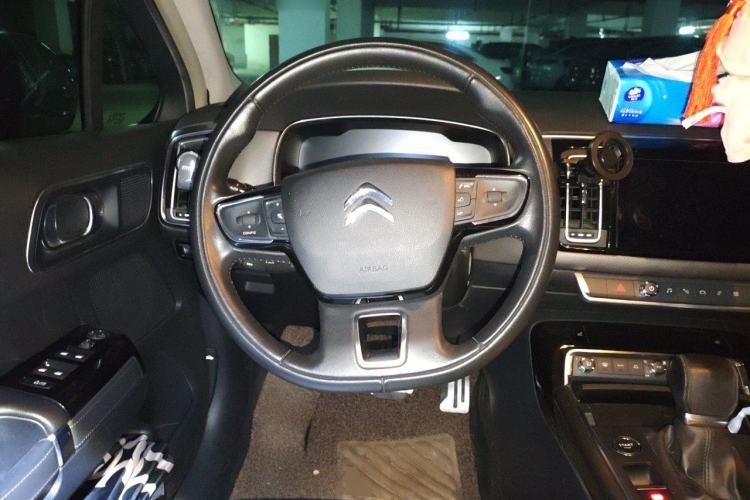 Used Citroen C6 2017 380THP Luxury Version Steering Wheel