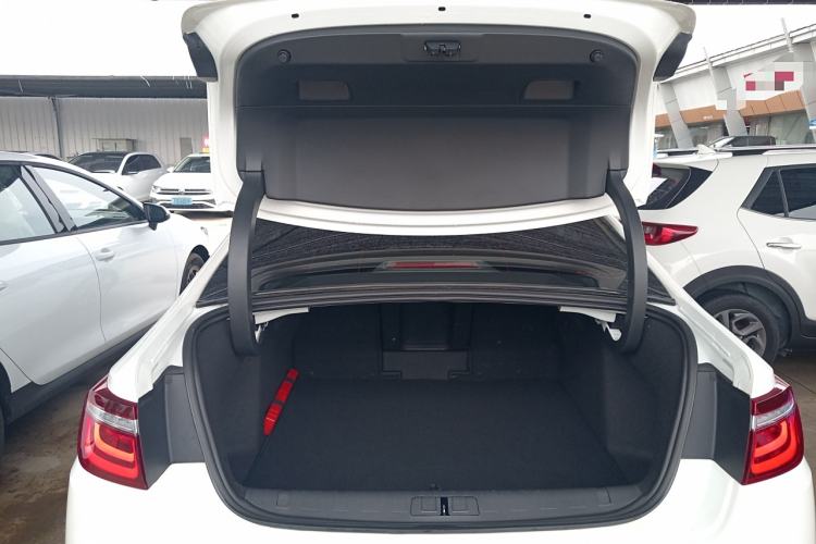 Used Citroen C6 2017 380THP Prestige Model Trunk