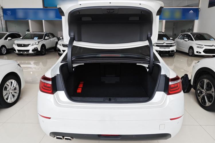 Used Citroen C6 2017 380THP Prestige Model Trunk