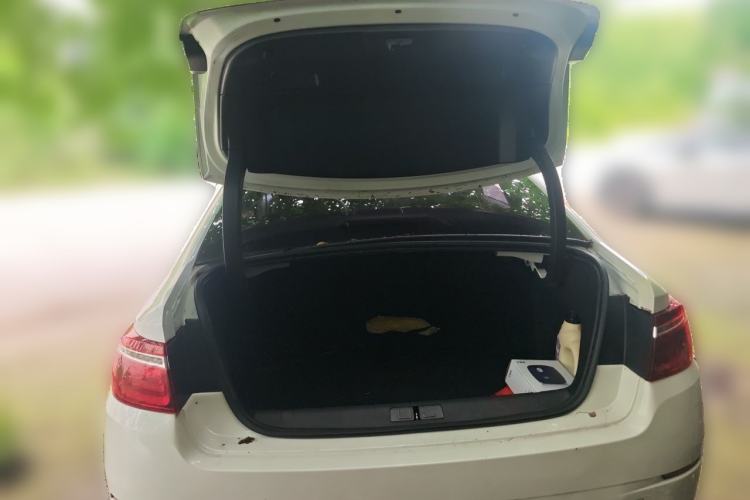 Used Citroen C6 2017 Revised Version 380THP Luxury Edition Trunk