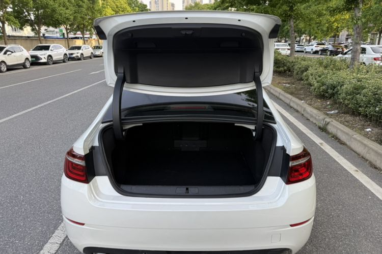 Used Citroen C6 2017 380THP Prestige Model Trunk