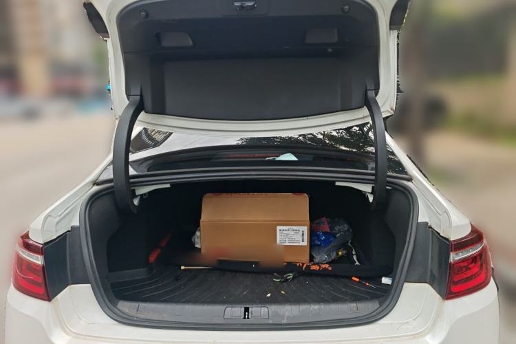 Used Citroen C6 2017 380THP Prestige Model Trunk
