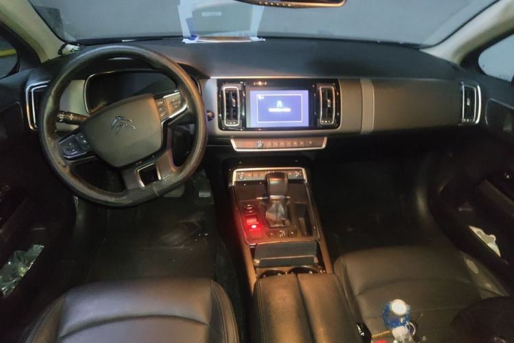 Used Citroen C6 2018 380THP Luxury Version Center Console