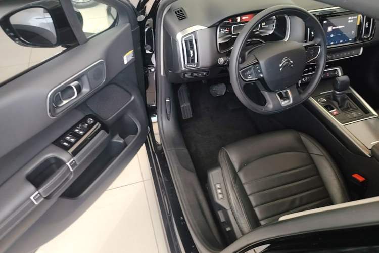 Used Citroen C6 2018 380THP Luxury Version Driver Seat