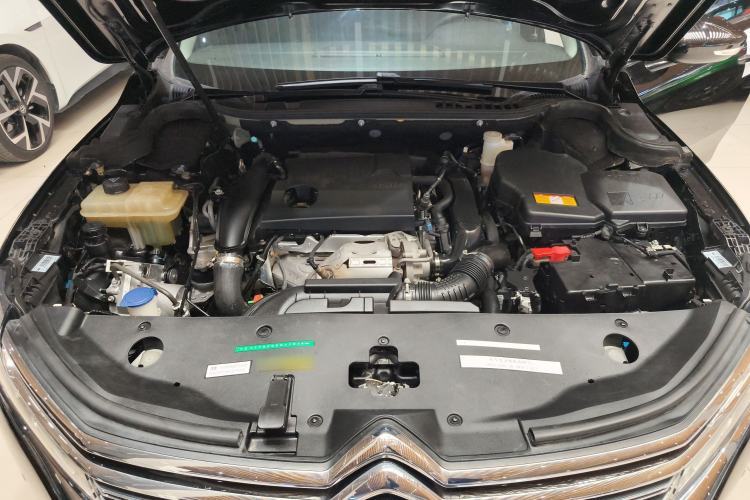 Used Citroen C6 2018 380THP Luxury Version Engine Bay