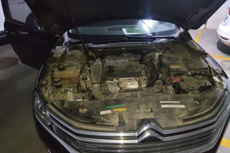 Used Citroen C6 2018 380THP Luxury Version Engine Bay Right