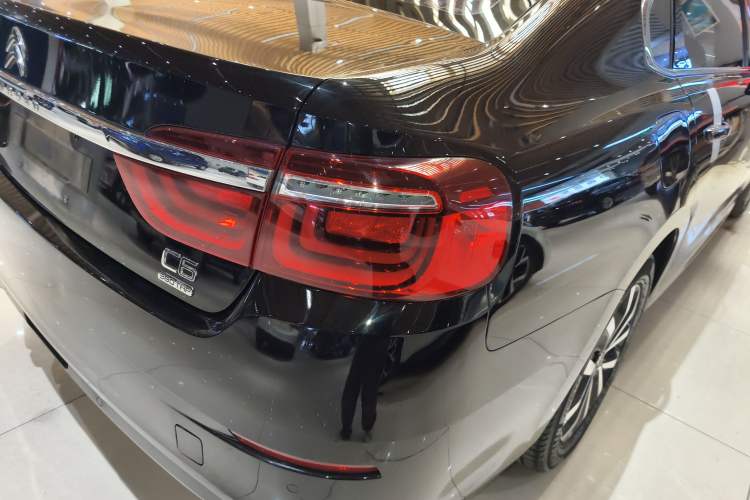 Used Citroen C6 2018 380THP Luxury Version Exterior 3