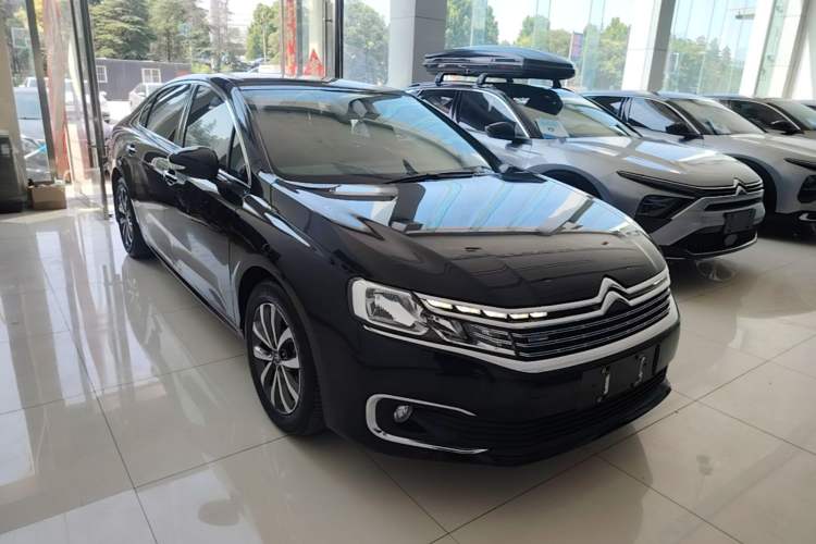 Used Citroen C6 2018 380THP Luxury Version Front Right 45 Deg