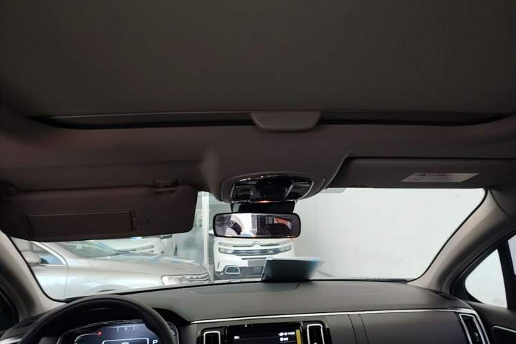 Used Citroen C6 2018 380THP Luxury Version Headliner