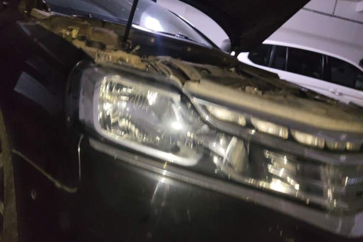 Used Citroen C6 2018 380THP Luxury Version Right Front Headlight