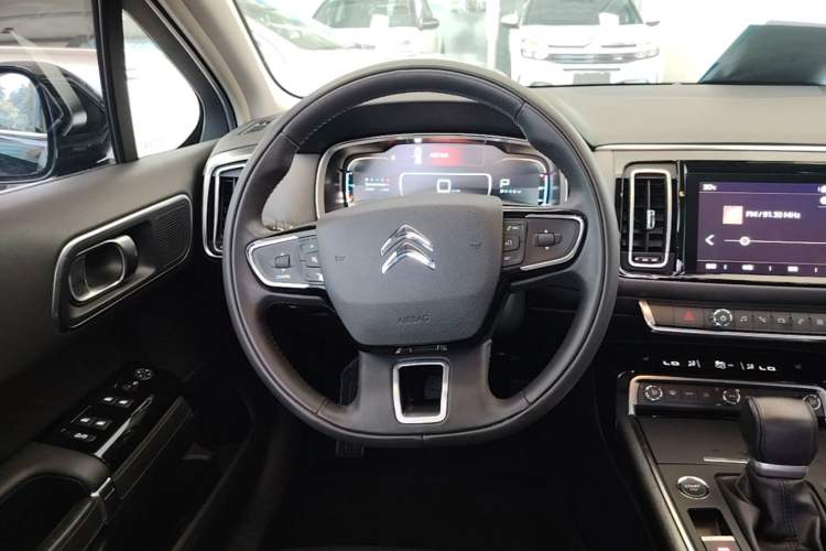 Used Citroen C6 2018 380THP Luxury Version Steering Wheel